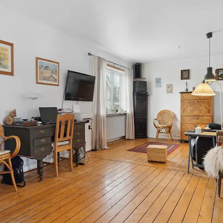Villa Cozy, Old In *